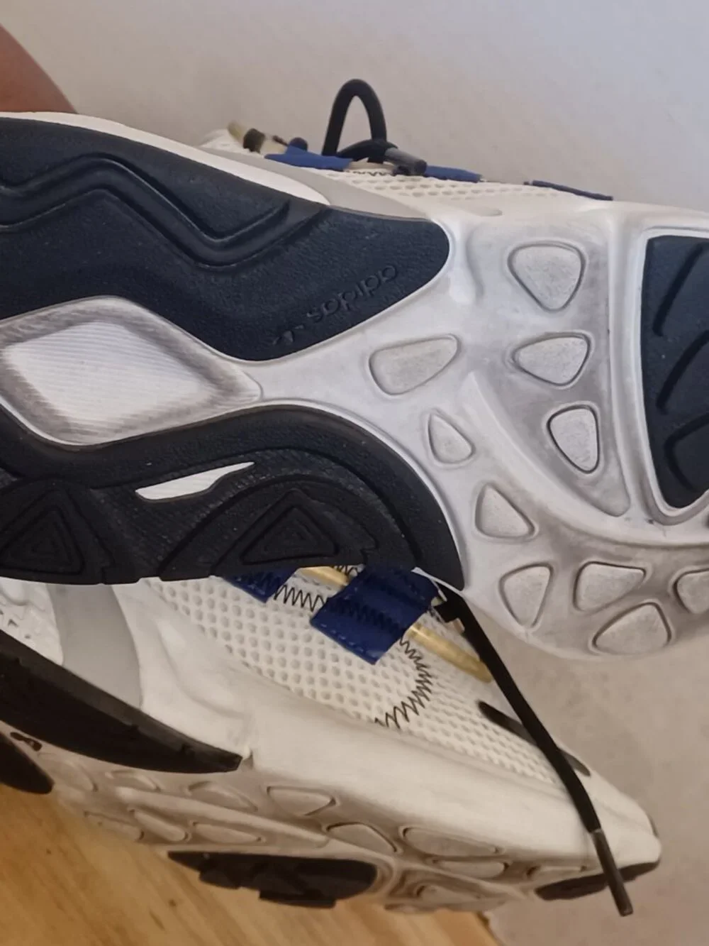 adidas LXCON Cloud White Active Blue Mens size 6